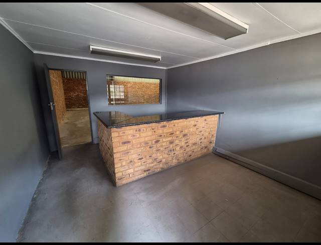 147M² WAREHOUSE TO LET IN WADEVILLE